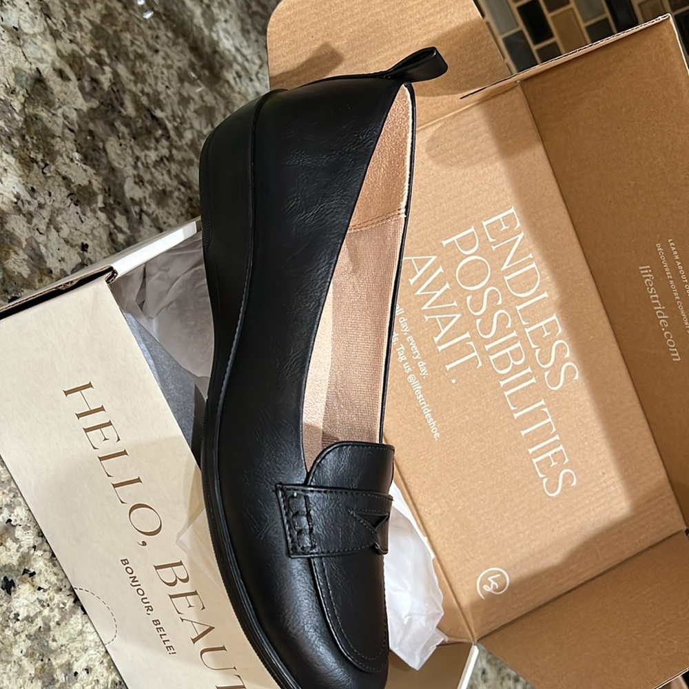 ivonne  Black new inbox flat/loafers - Picture 2 of 4